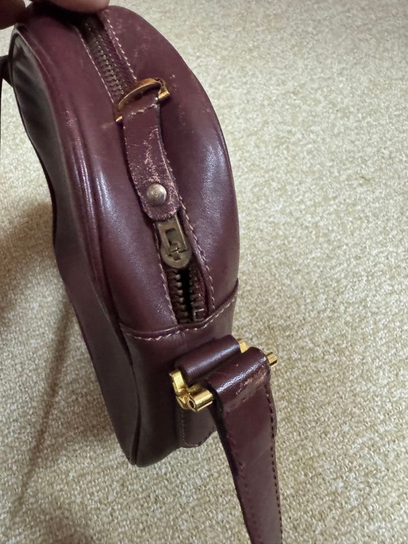 カルティエ ヴィンテージ マストライン ロゴ レザー ミニ ショルダーバッグ