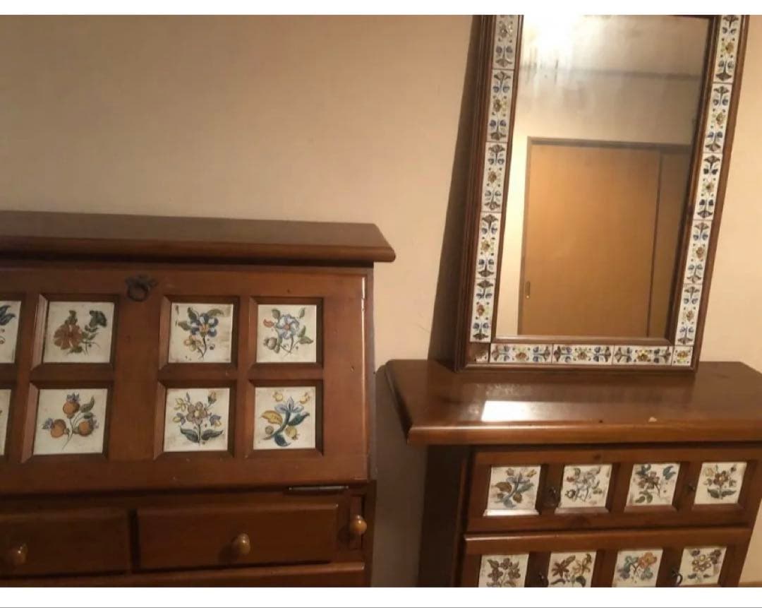 アクタス　スペイン家具　パイン材　タイル　チェスト　箪笥　アンティーク