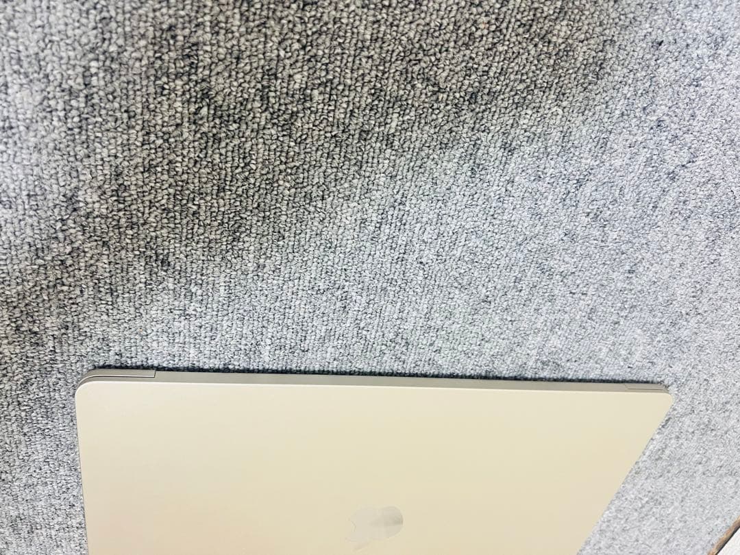 Macbook Air M2 2022 15インチ 8GB 256GB