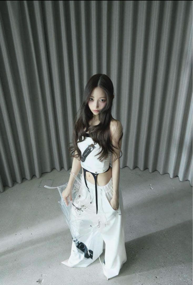 パンツ THEREDTHREADS print sweat pants charm