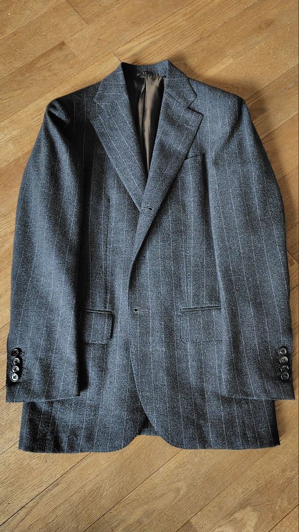 ZERBINOイタリアナポリ製グレー ストライプダブルベストスリーピース スーツ