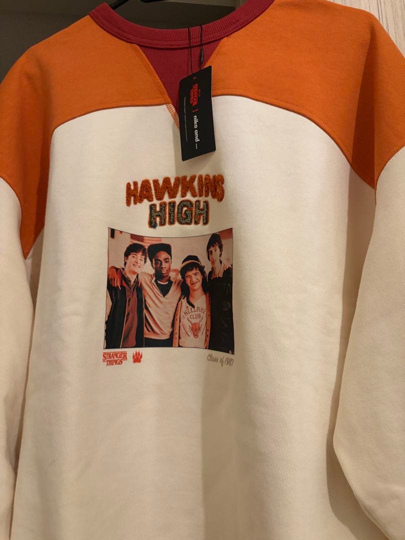 ニコアンド　ストレンジャーシングス　スウェット　Mサイズ