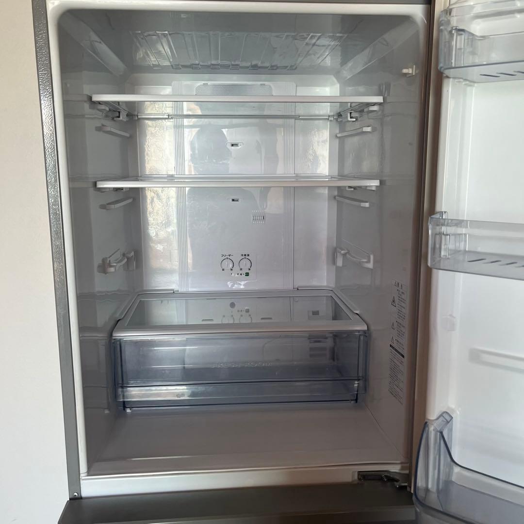 配送設置無料　大容量冷蔵庫　AQUA 355L シルバー 大容量 21年式