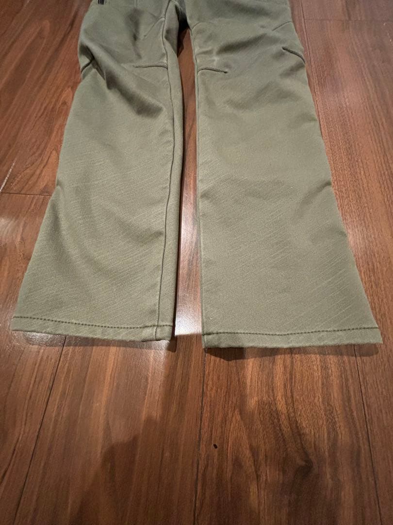 クシタニ　エクスパンドウインドカットパンツ