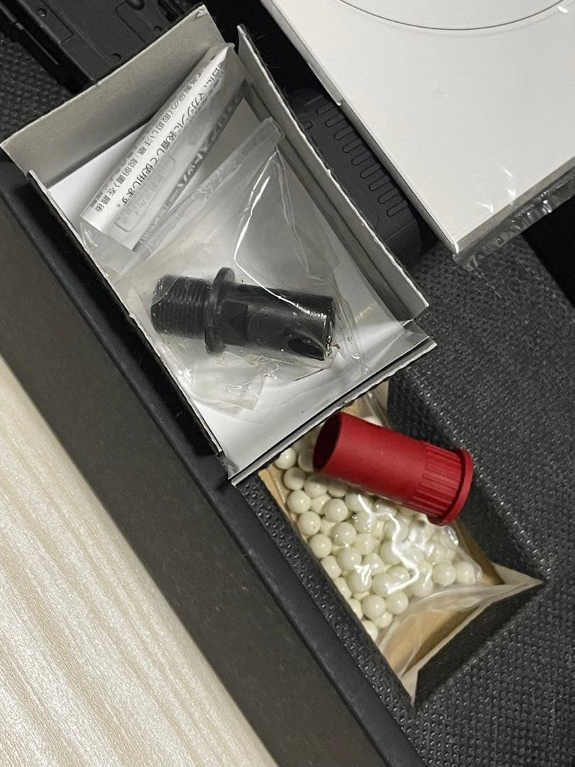 東京マルイ　ガスブローバック　MP7A1 ブラック　マガジン2本付き