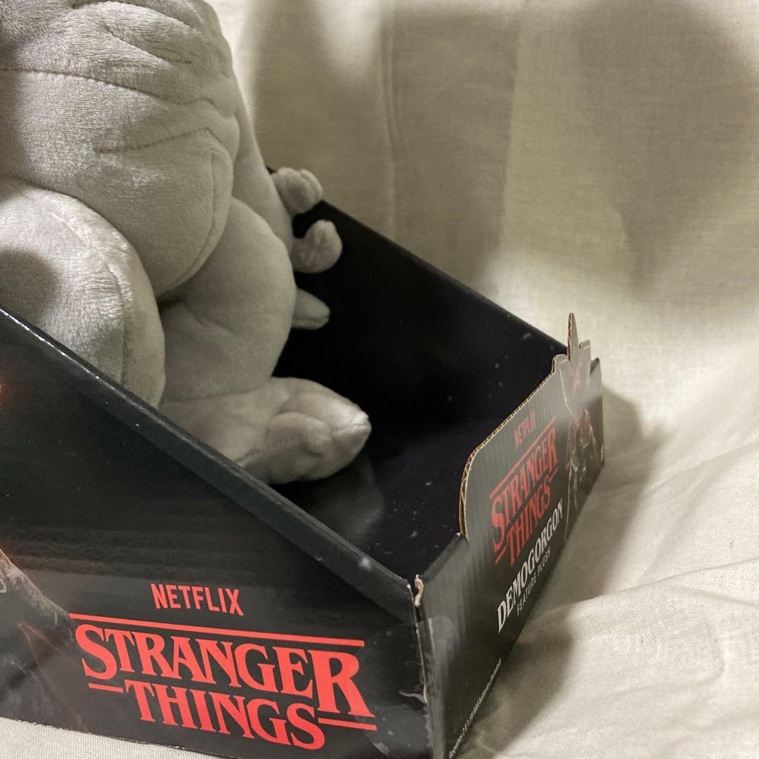 ストレンジャーシングス デモゴルゴン　サウンドぬいぐるみ