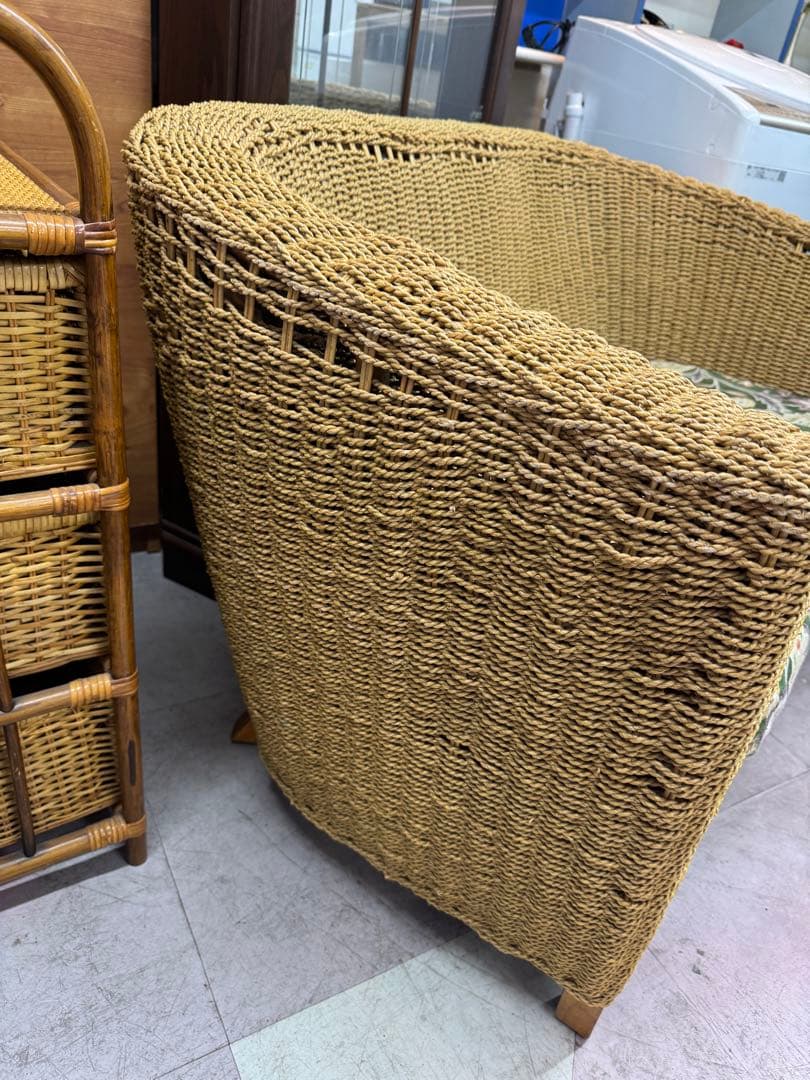 ラタン風　海外風　南国風　アーチ型ソファ 花柄クッション　ソファー