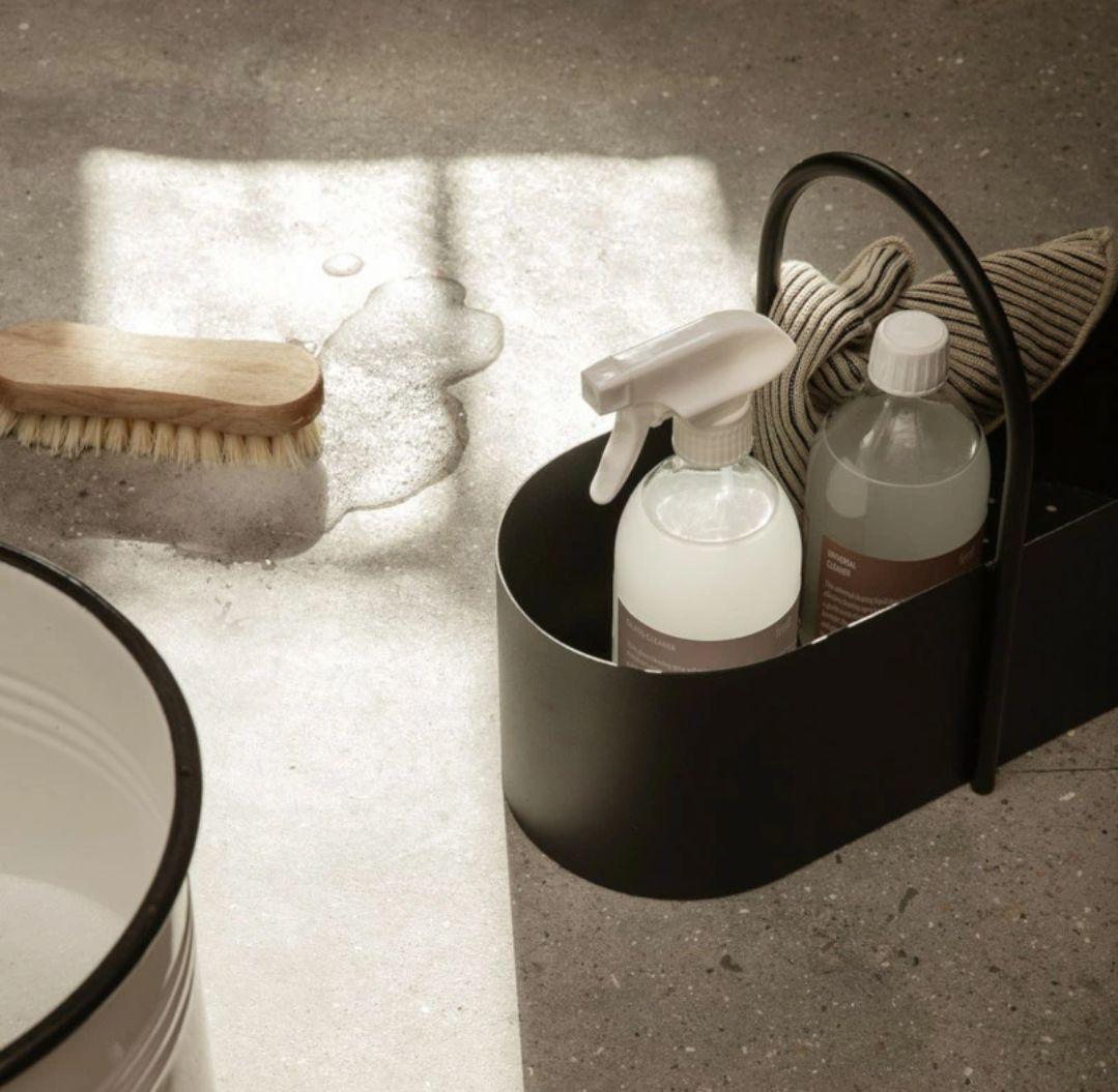 （金）価格！ほぼ未使用✮ファームリビング、黒、収納