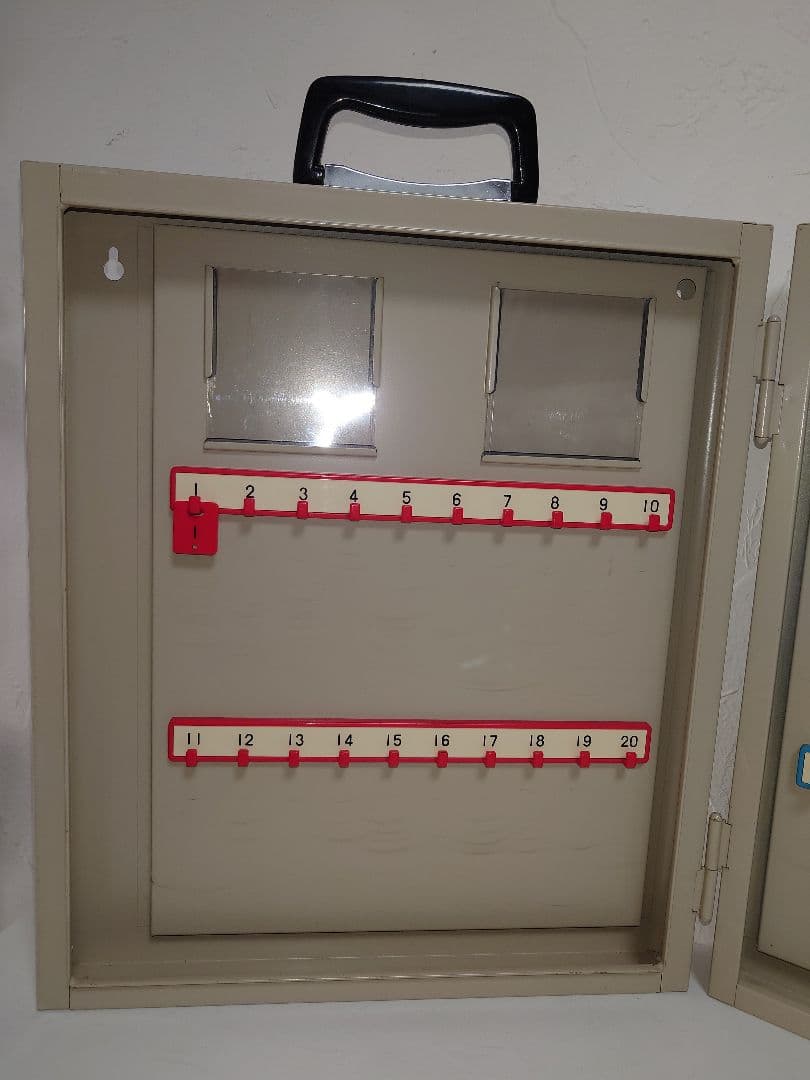 KOKUYO カギ保管 キーボックス 鍵入れ コクヨ かぎ 開閉式 Key 壁掛