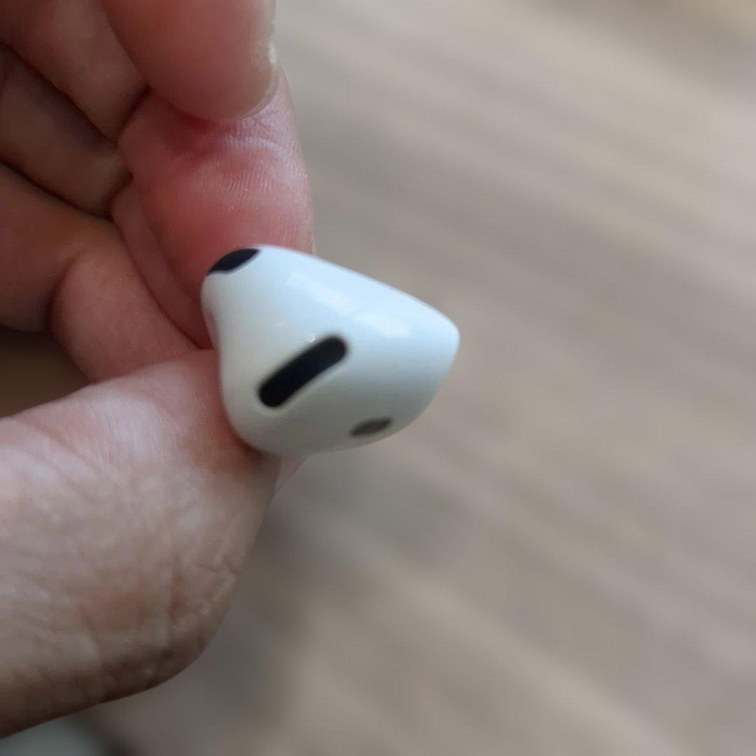 AirPods 第4世代 L片耳 左耳のみ イヤホン A3056