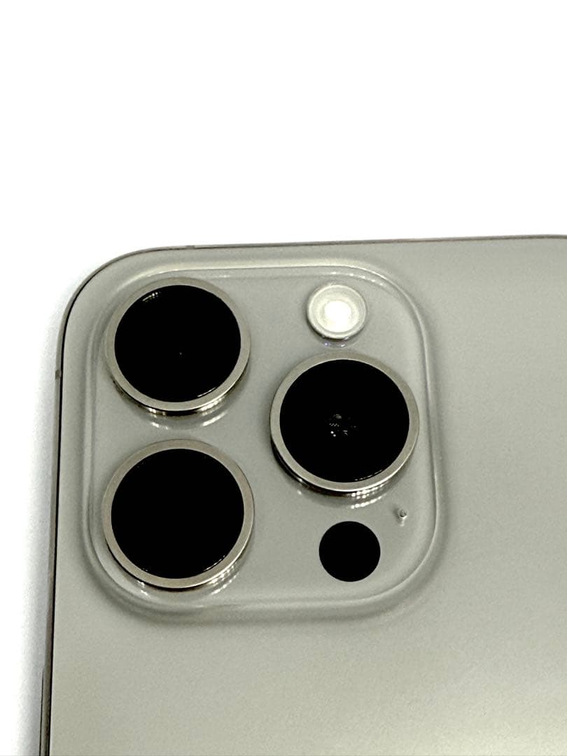 【液晶漏れ】iPhone15pro 128GB ナチュラル