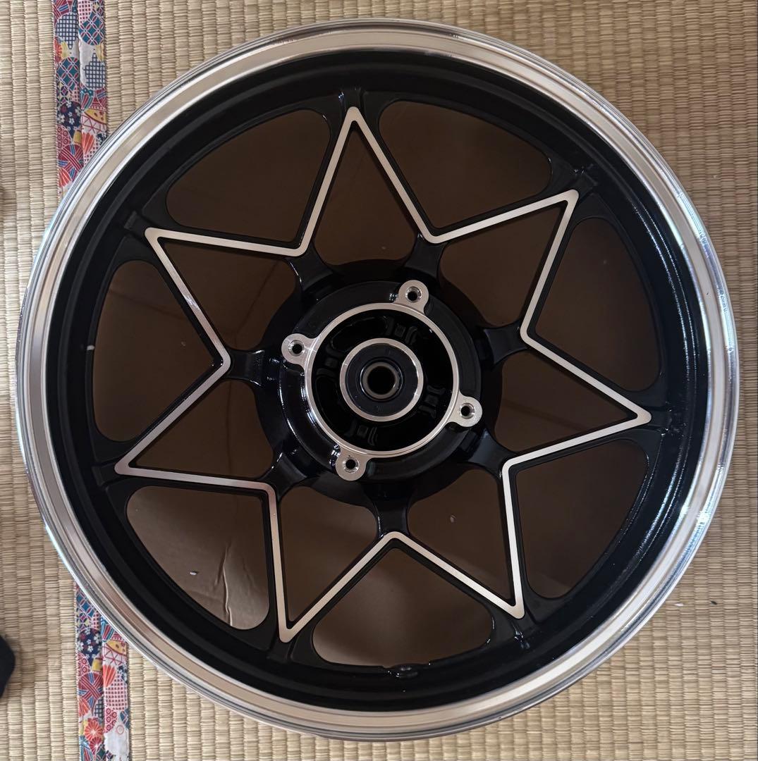 ゼファー用キャストホイール バイク用アルミホイール ブラック/シルバー