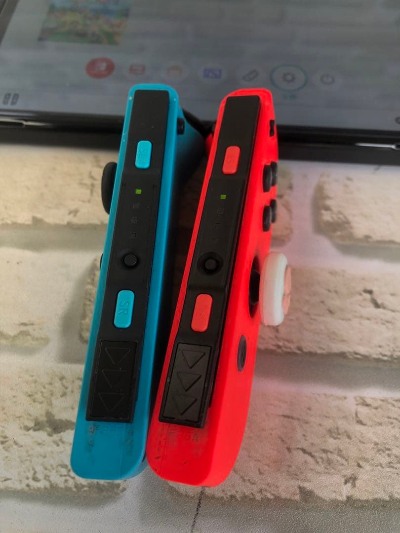 Nintendo Switch Lite 青/赤本体のみ動作品(A140)