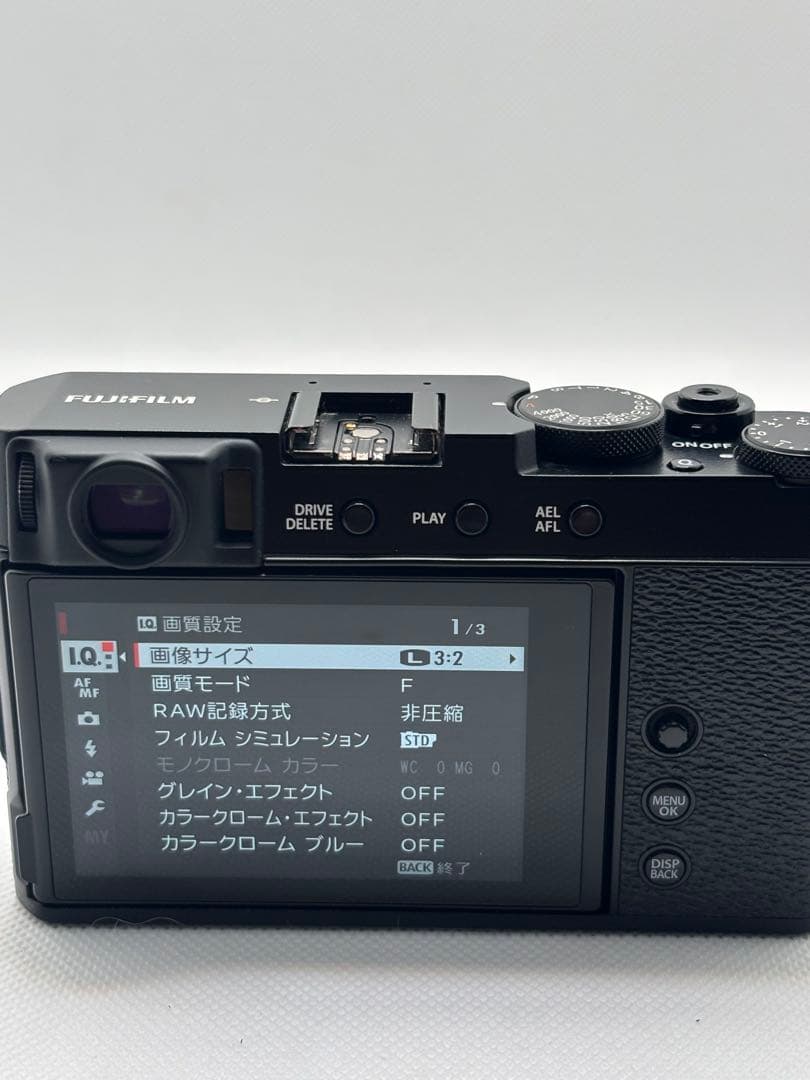 FUJIFILM 富士フイルム X-E4 ボディ ブラック★たった３ショット★