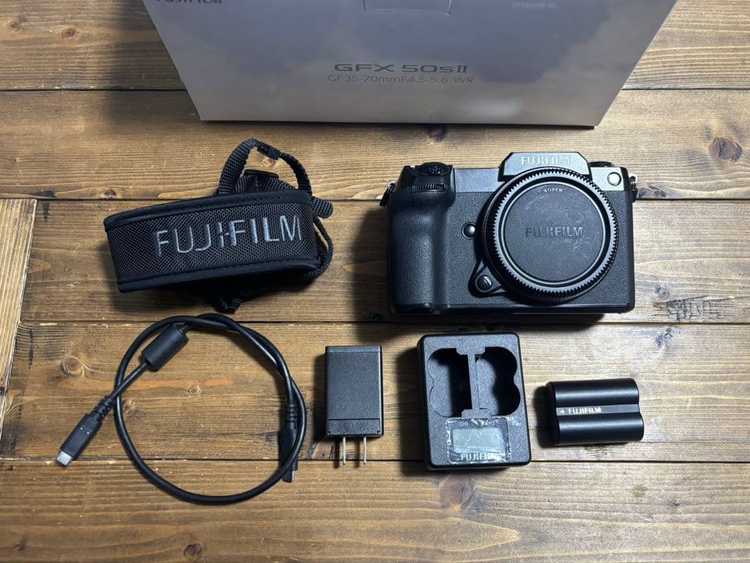 FUJIFILM GFX50SⅡ ボディー 富士フイルム