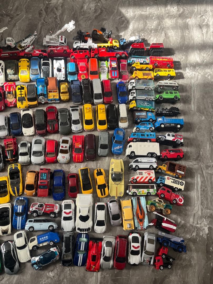 最安値　希少　日本製　トミカ　まとめ売り　BMW　フェラーリ　など　バラ売り✖