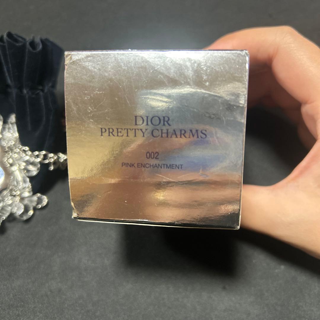 Dior プリティチャーム 002 ピンクエンチャント リップ