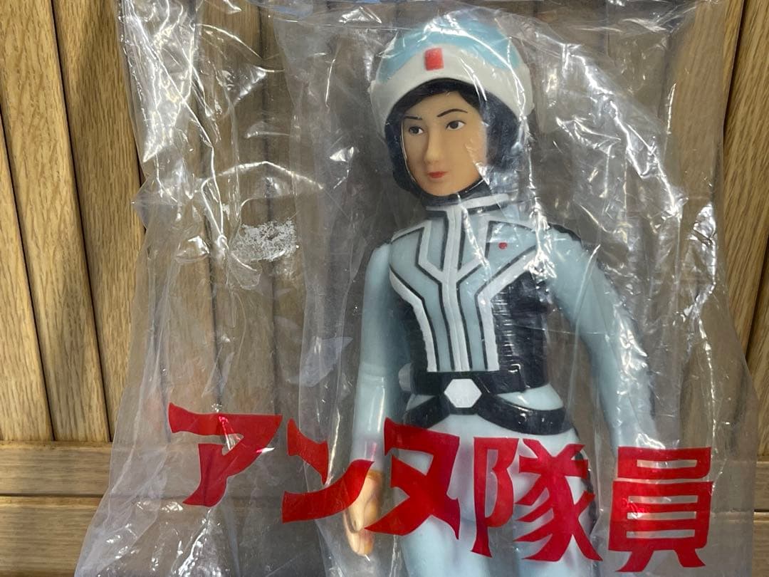 新品未開封　昭和レトロ　当時物　M1号ソフビ　アンヌ隊員 ウルトラセブン