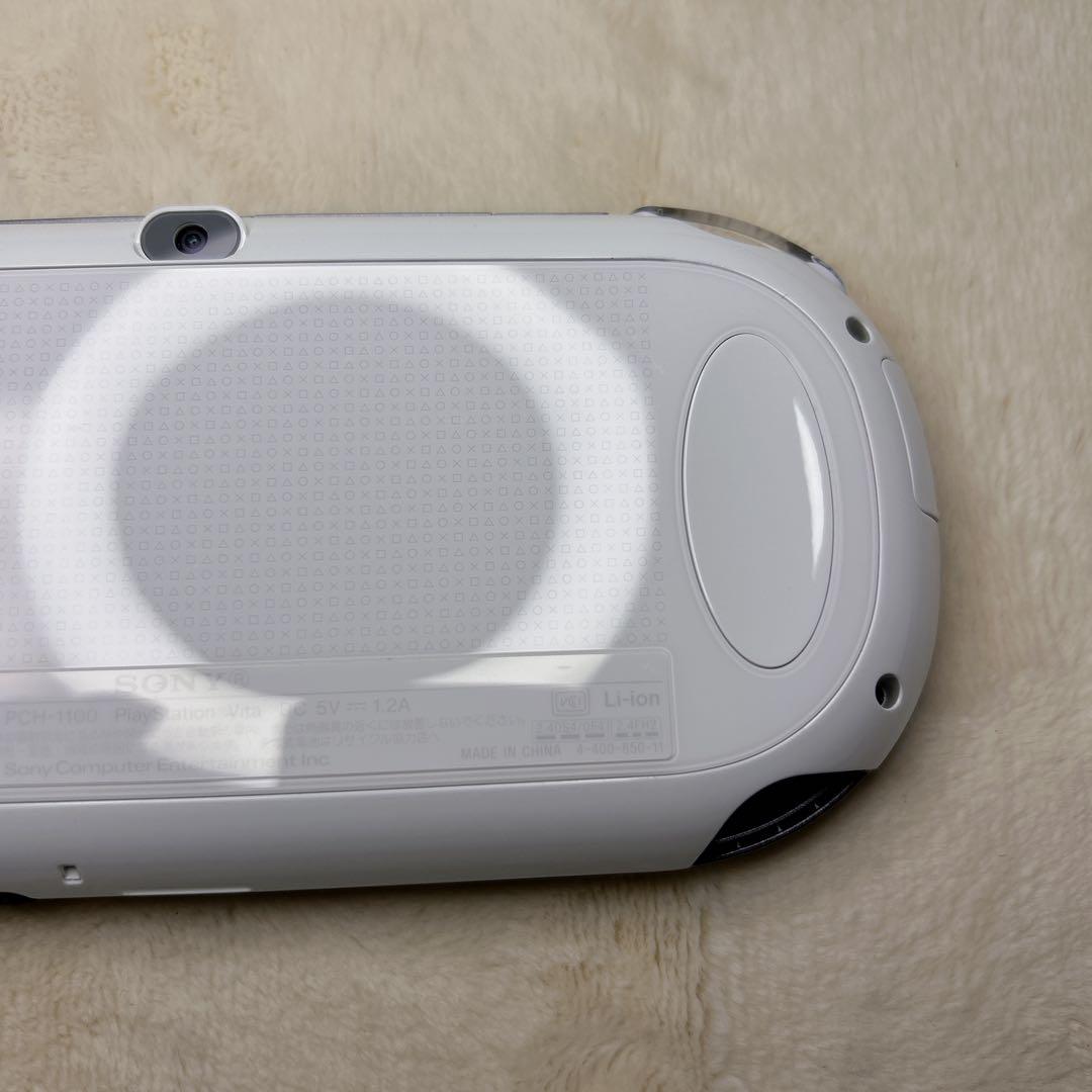 【極美品】希少色 PSVITA PCH-1100 クリスタル・ホワイト