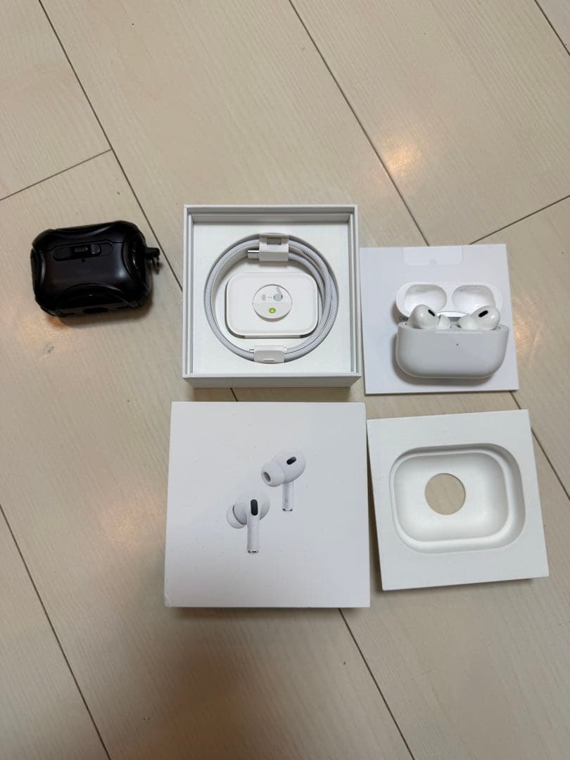 極美品　【純正】AirPods Pro 2 Type-C 付属品完備　ケース付き