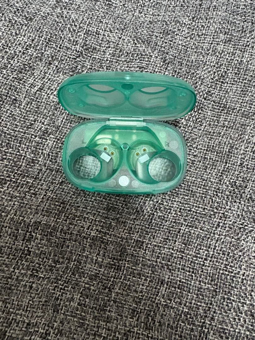 ホロライブ 星街すいせい　コラボワイヤレスイヤホン＋アクリルスタンド3種