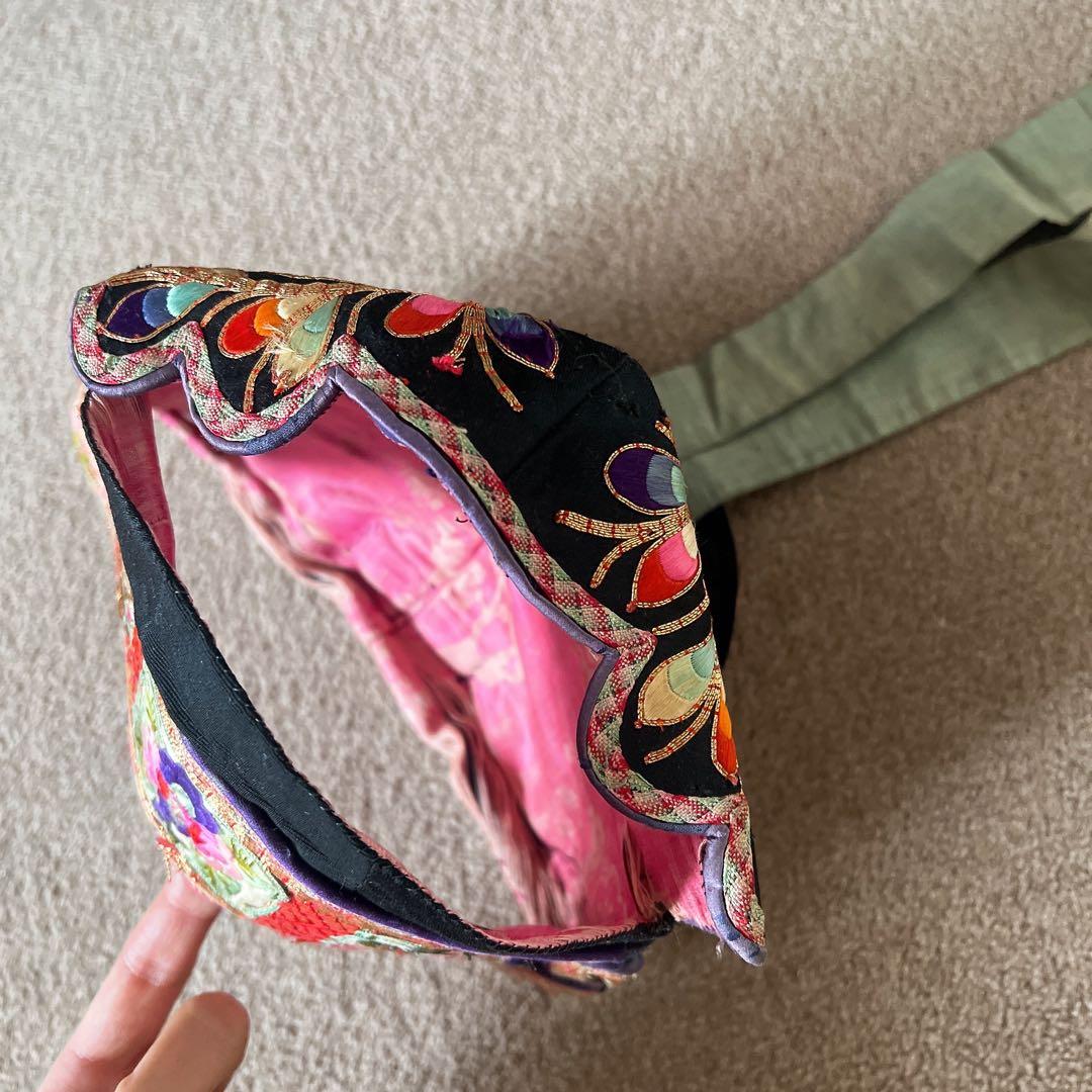 中国　アンティーク　1900年代初期　伝統的な刺繍帽子　希少　骨董