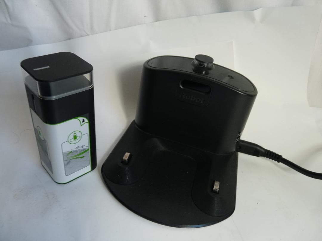 iRobot Roomba i7 ロボット掃除機 本体 ブラック