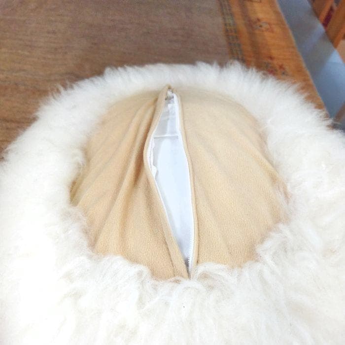 西川ふわふわ羊のぬいぐるみ 本革　約45×30×28cm