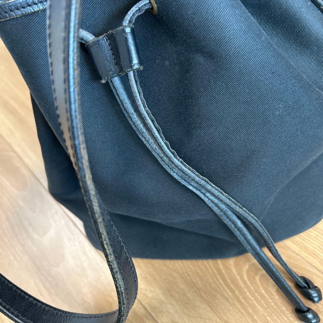 ブレディ　ショルダーバッグ　巾着