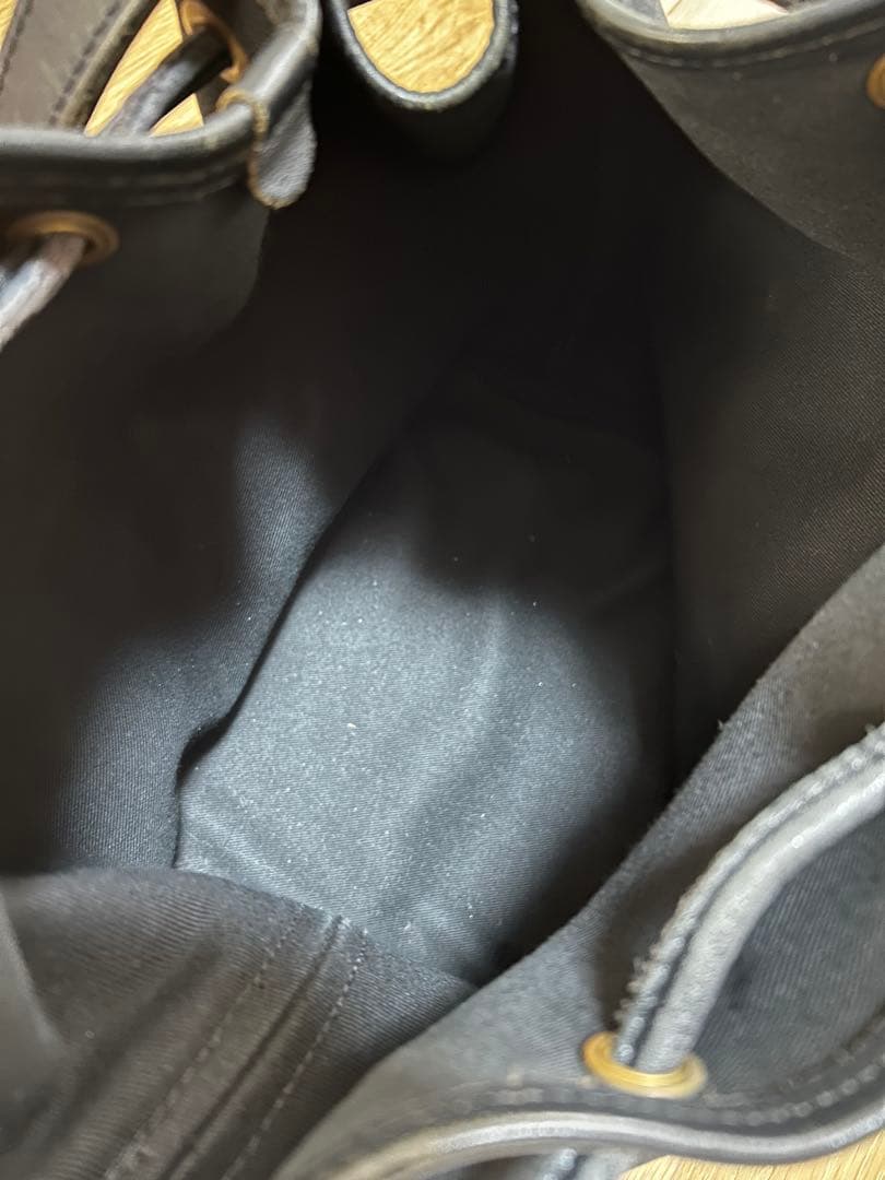 ブレディ　ショルダーバッグ　巾着