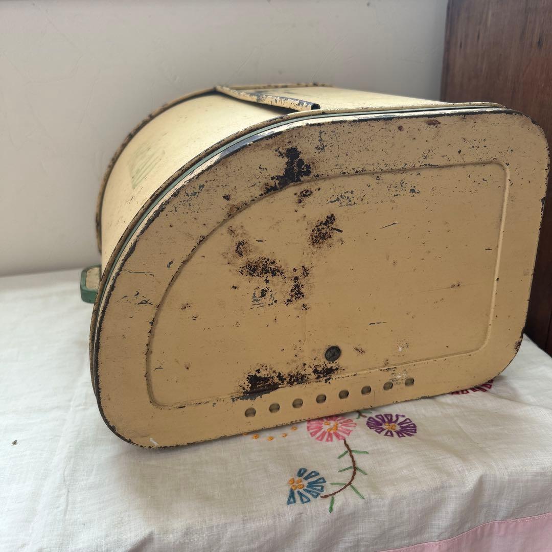 アンティーク　Tala社ロールアップブレッドケース