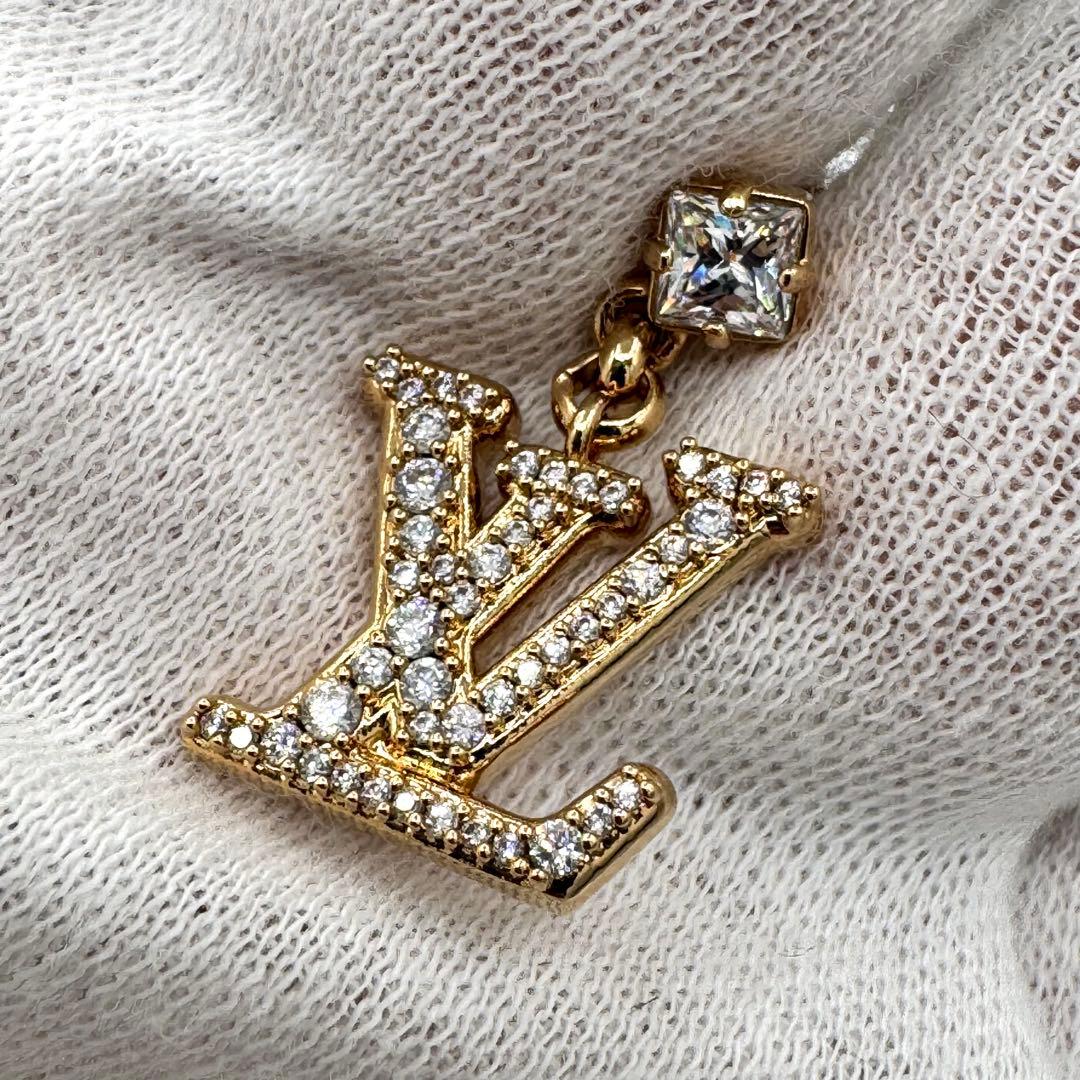 美品/希少✨ルイヴィトン M01844　レディLV ピアス ゴールド メタル