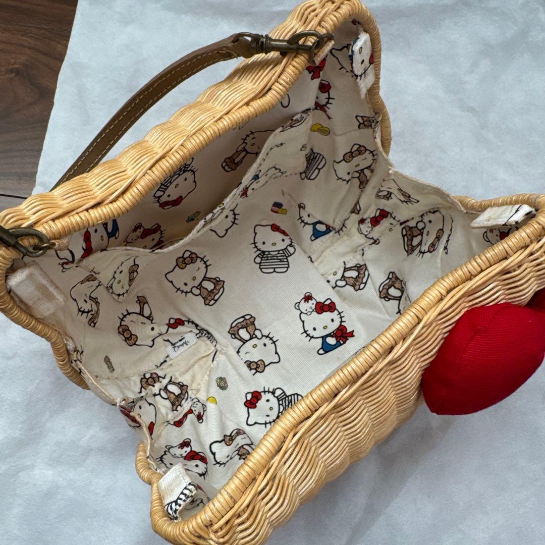 MIKA　ニーナミュウ　ハローキティ かごバッグ 赤いリボン