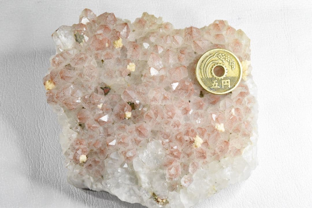 湖北省産 レッドクォーツクラスター