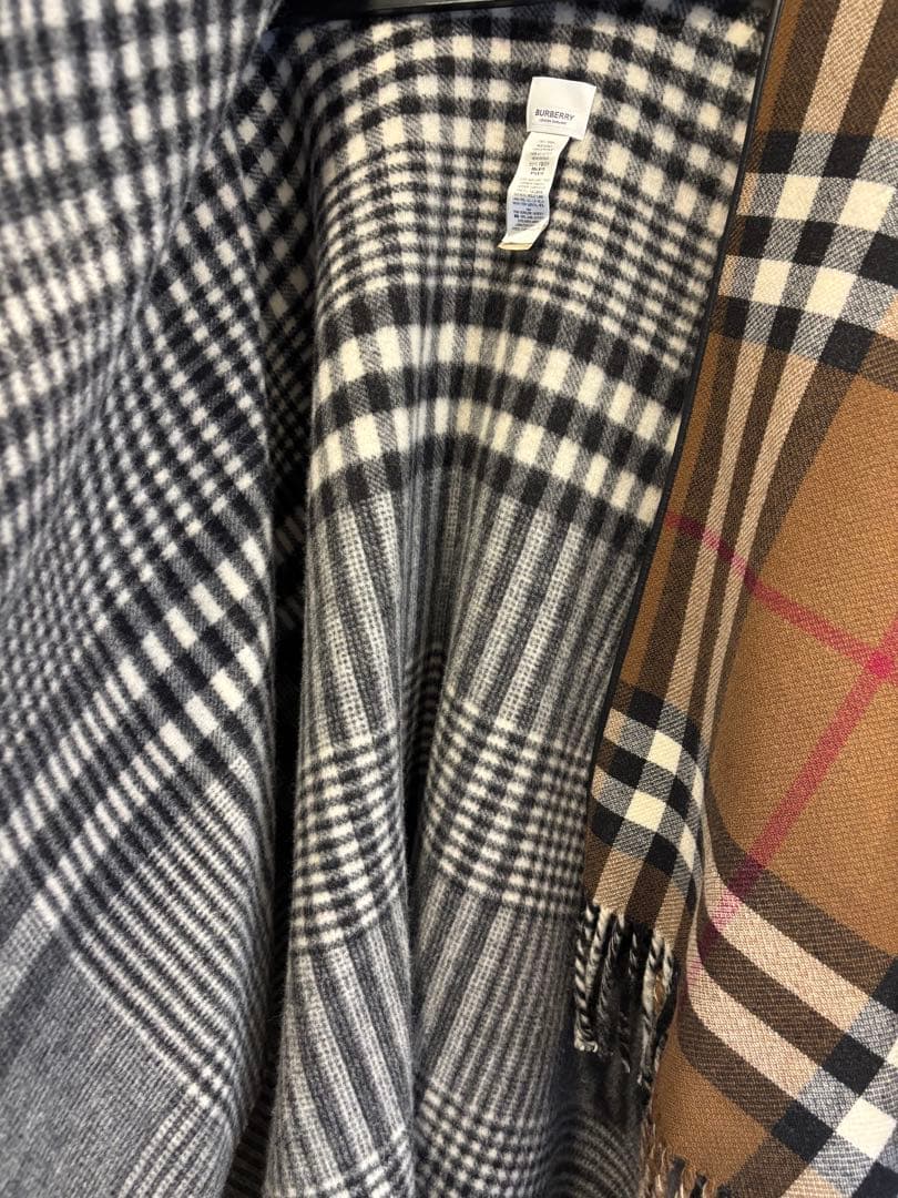 【美品】BURBERRY リバーシブル　ポンチョ　ケープ