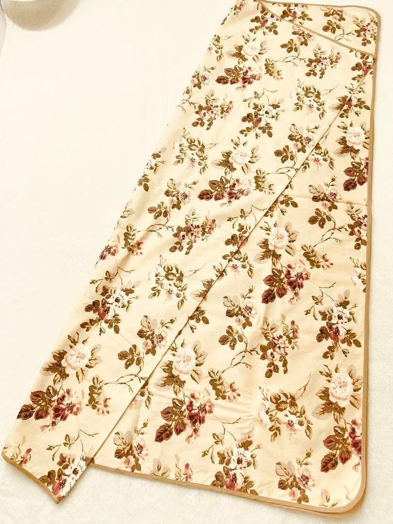 希少✨美品　ローラアシュレイ　テーブルクロス　花柄　アンティーク　大判　長方形