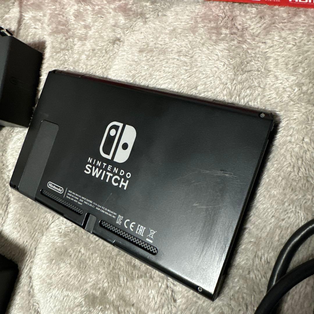 Nintendo Switch 本体 コントローラーなし　画面乱れあり