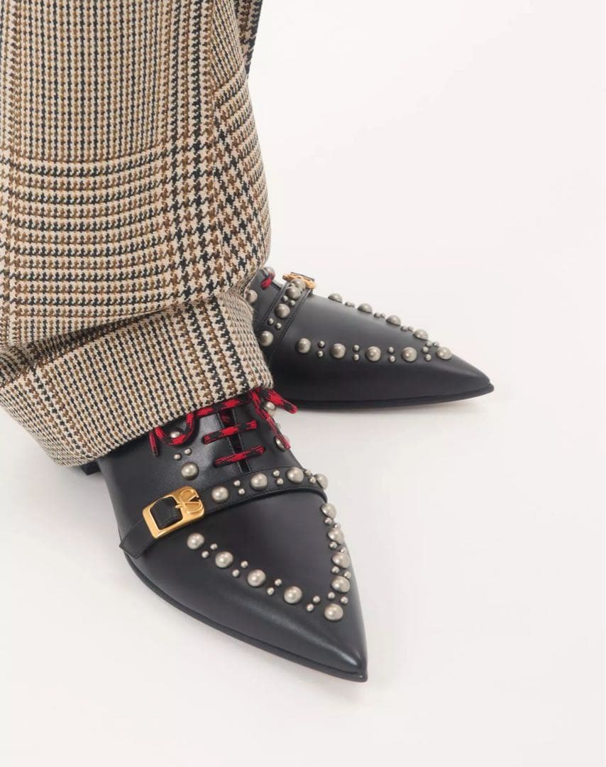 ファンファン　VALENTINO ミケーレ 2026SS スタッズシューズ