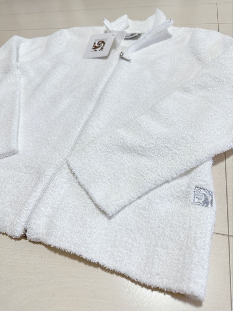 kashwére ホワイト ジップアップ 部屋着　ルームウェア新品未使用タグ付き