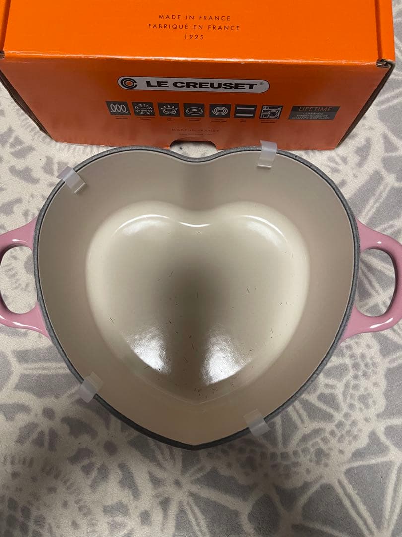 ルクルーゼ　ココットダムール　ベリー