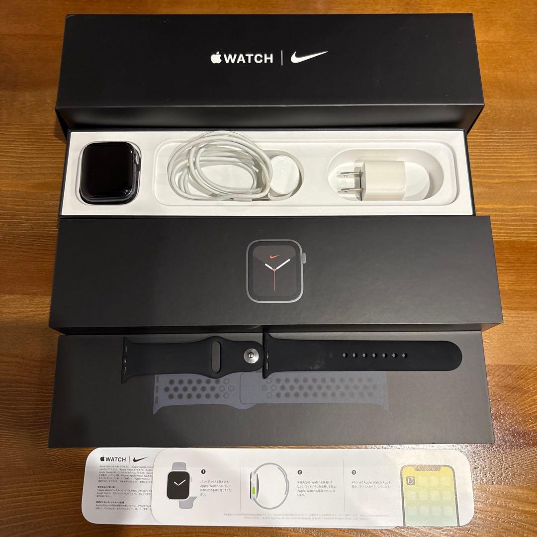 APPLE WATCH5 NIKE 44mm GPSモデル グレーアルミケース