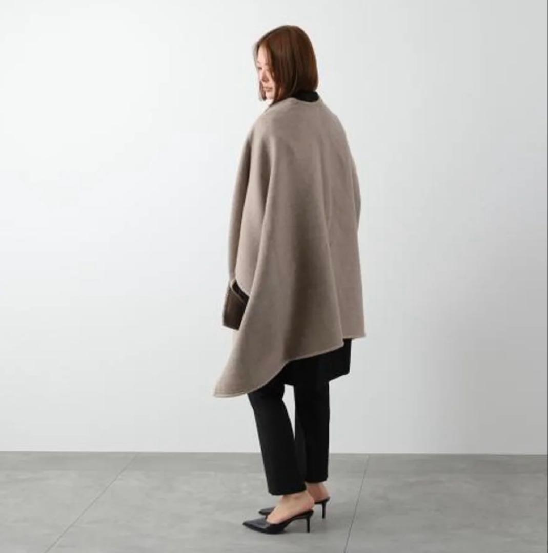 フェンディ　ポンチョ　ストール　コート　ショール　ウールカシミア