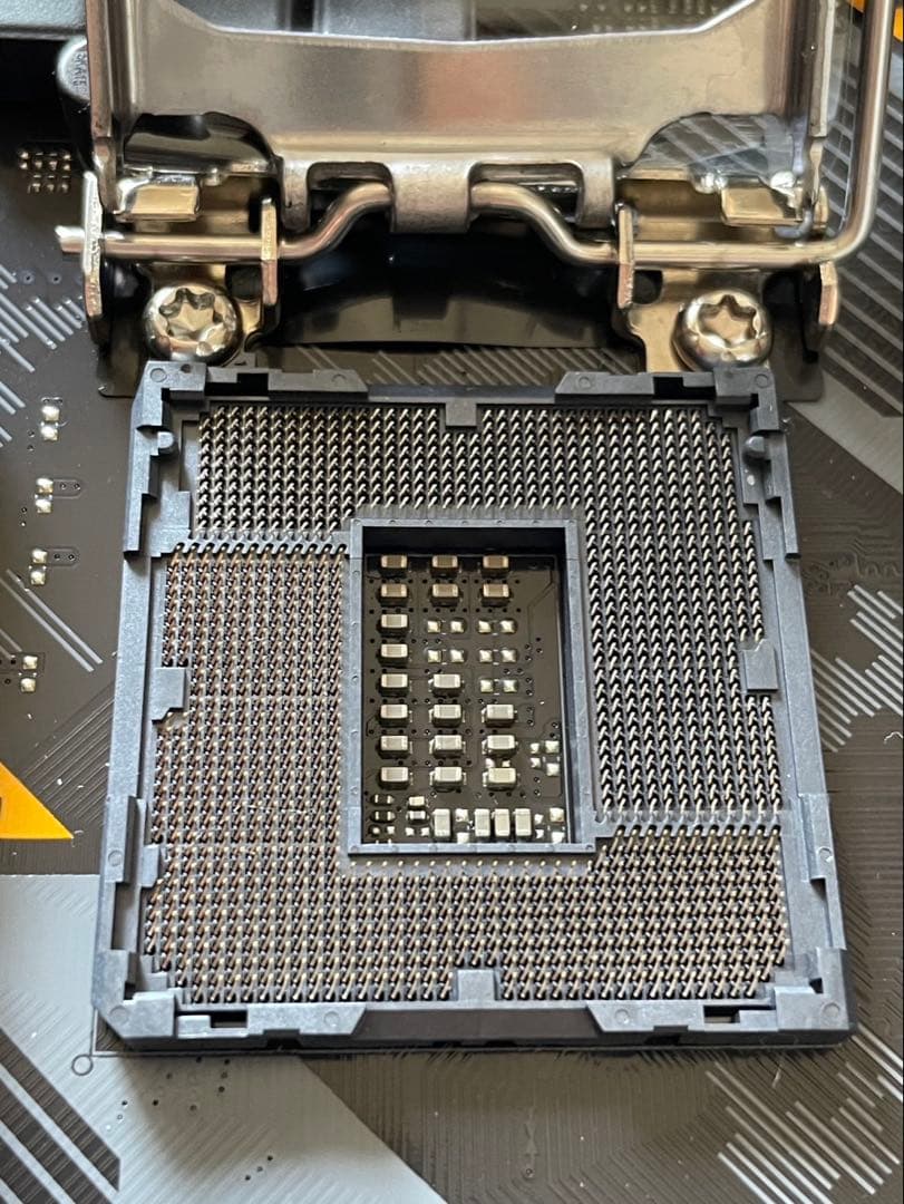 Asus TUF B365M-PLUS&I5 8500T &16GBメモリセット