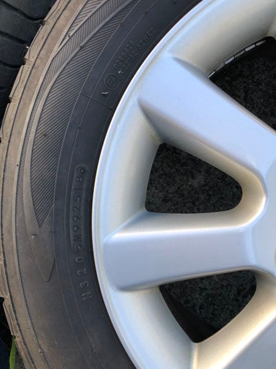 イプサム　セット　16インチ　205/60R16 TOYO MPZ トランパス