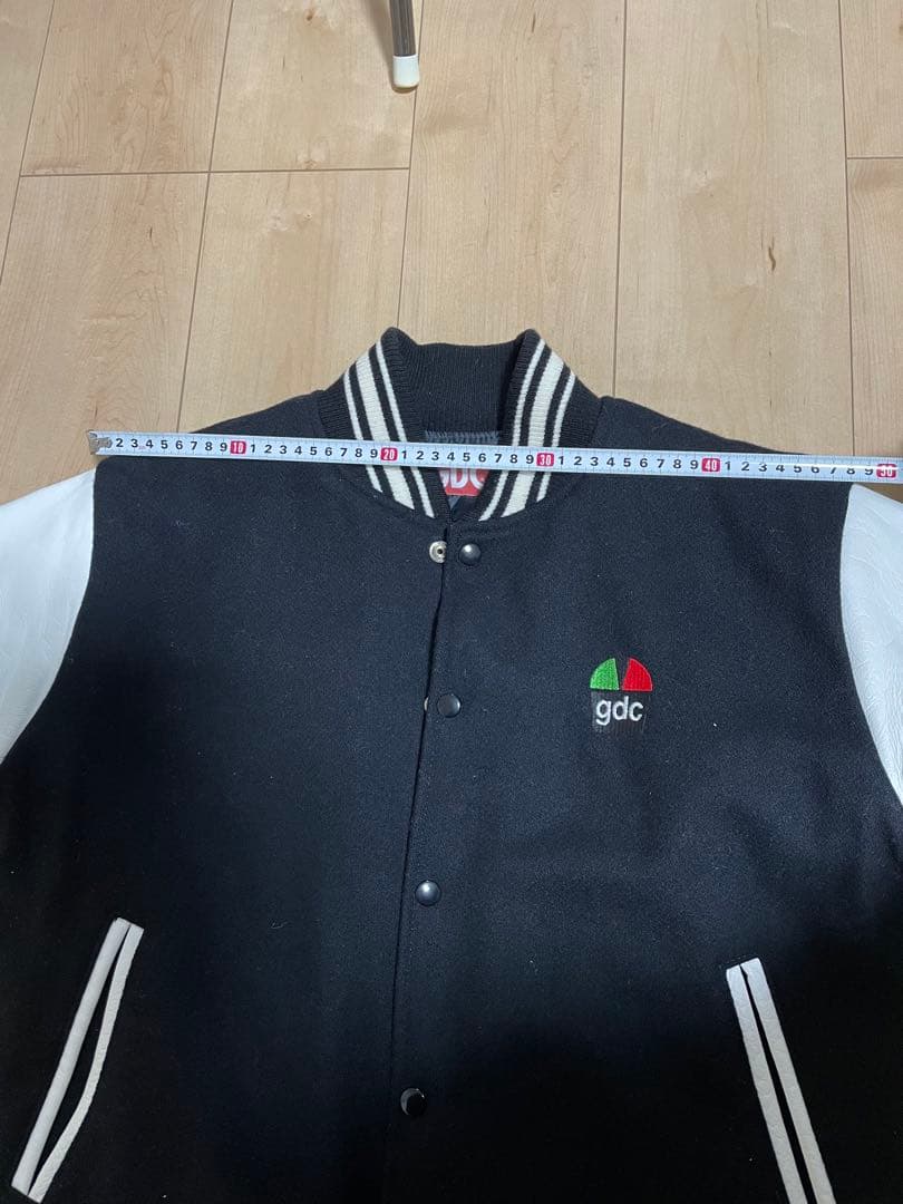 GDC 刺繍スタジャン Mサイズ ブラック・ホワイト