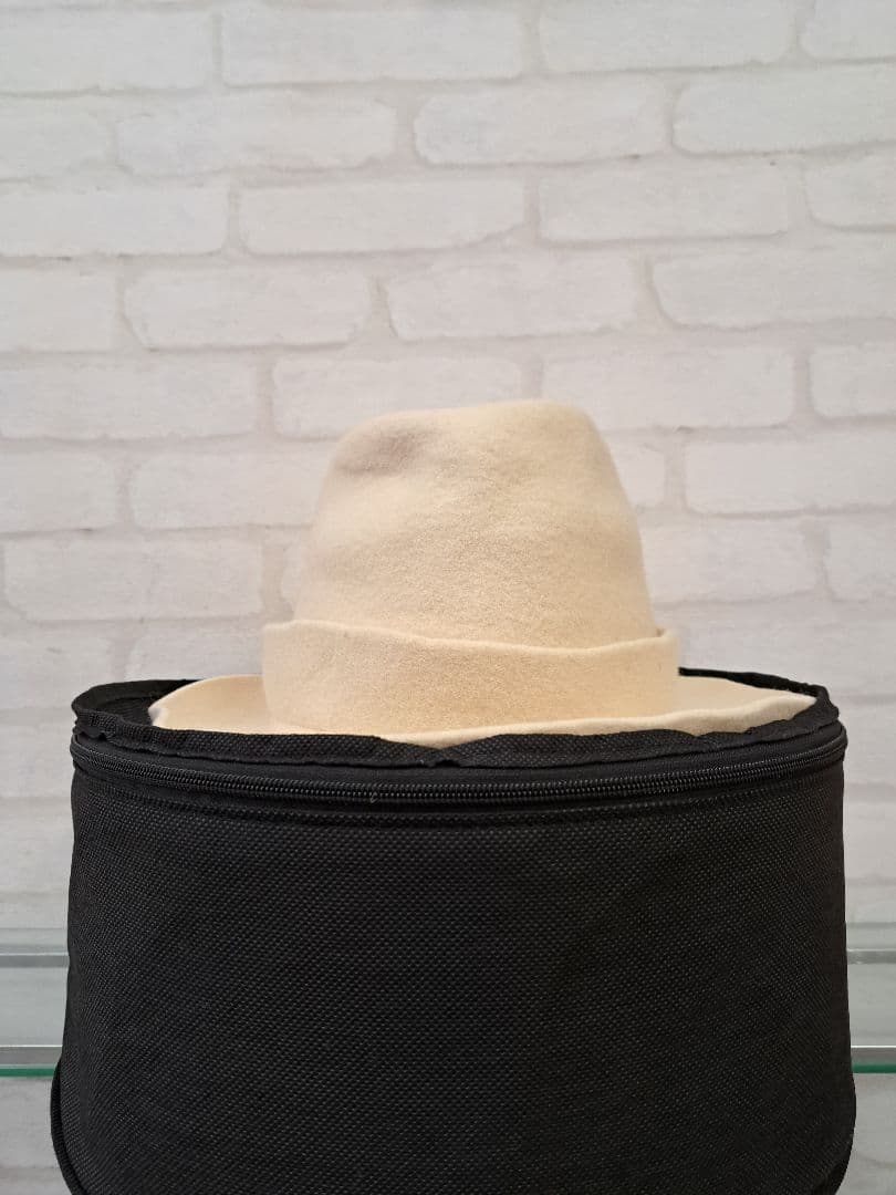 COMME des GARCONS HOMME PLUS × SCHA ハット