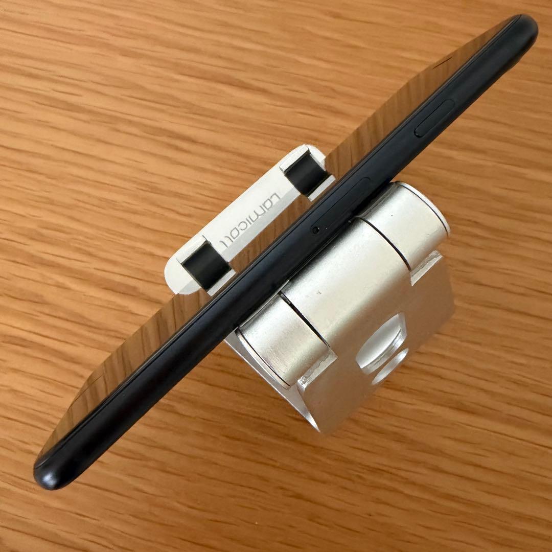 美品☆電池新品 iPhone SE3 128GB SIMフリー ミッドナイト 黒