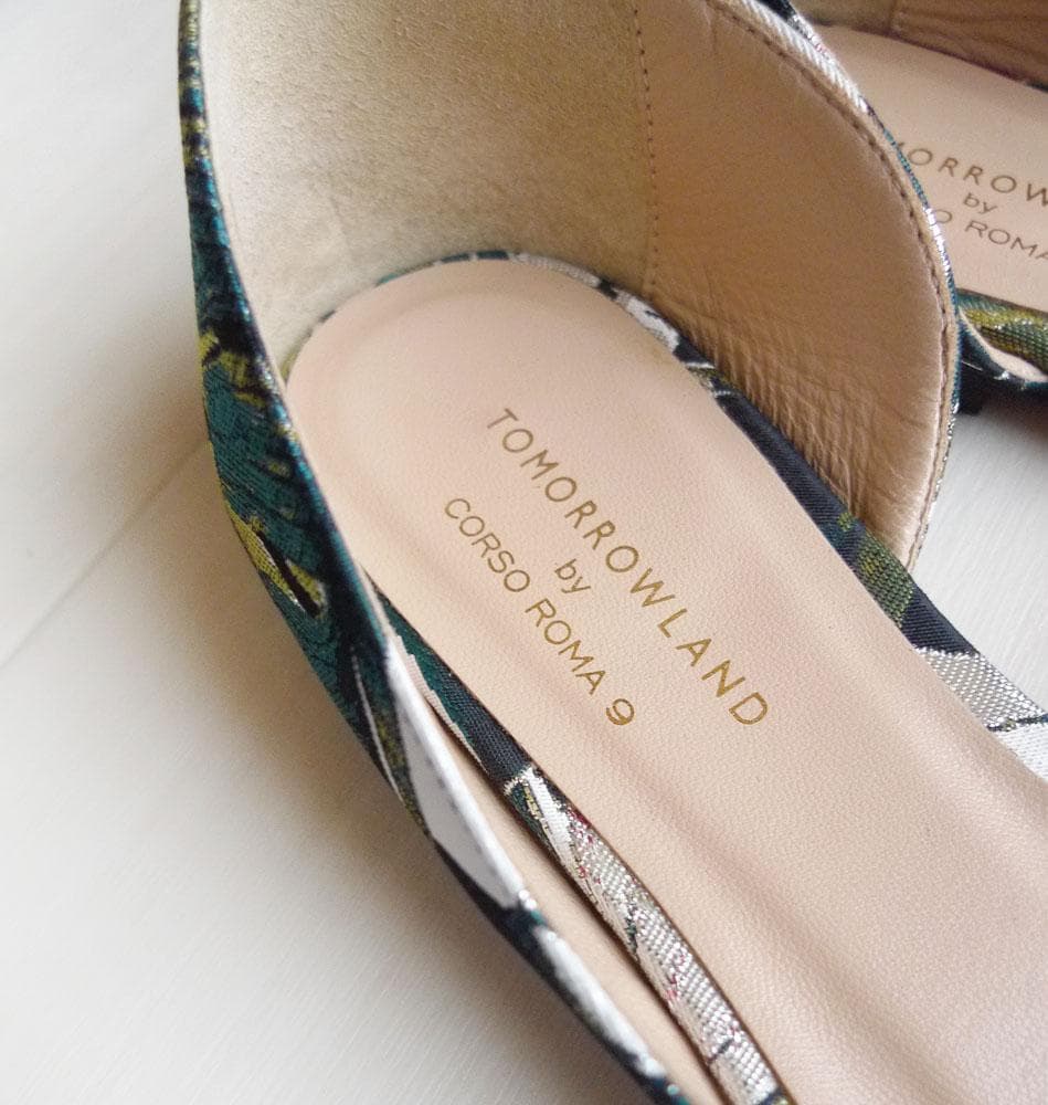 ■専用■美品「コルソローマ 9」イタリア製 トゥモローランド フラットシューズ