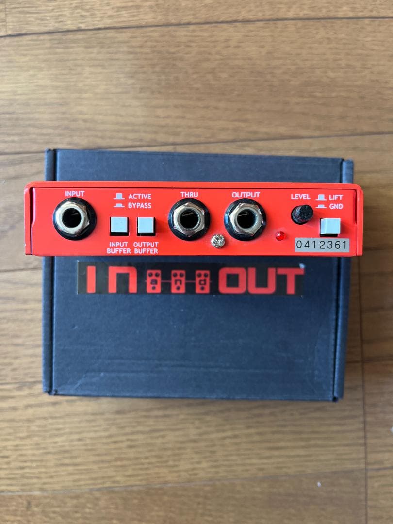 IN/OUT エフェクトループスイッチャー