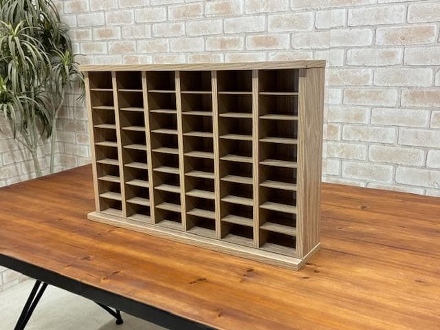 ミニカー　収納　棚　趣味　コレクションボード　小　トミカ　新品